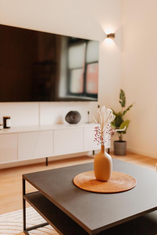Design Apartment Stadtfeld-Ost Mit Netflix & 2 Schlafzimmern Magdeburg Exterior photo